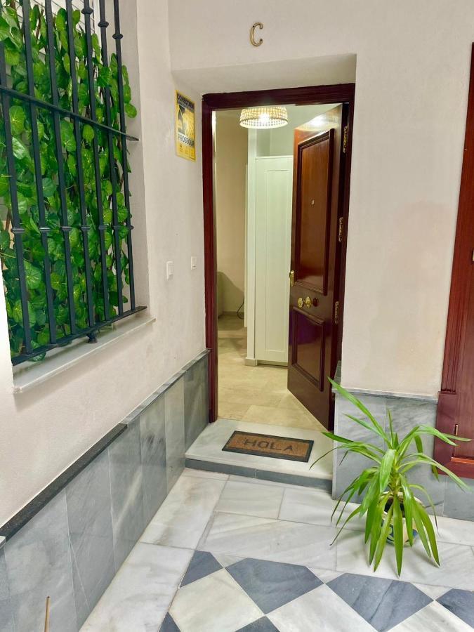 Gatu Villa Gadir, Preferente Mayores De 25 Anos Y Familias Cádiz Eksteriør billede